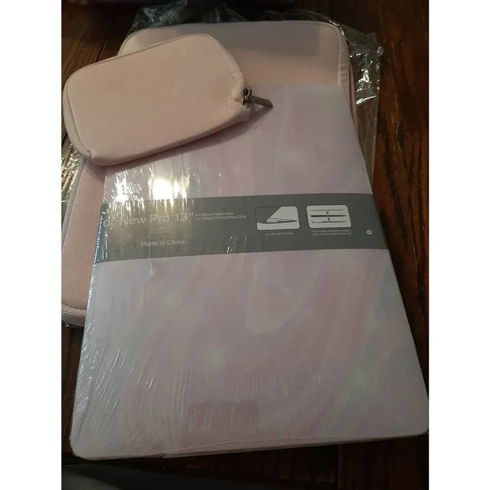 New Wocadi 5-in-1 Pink Magic MacBook Pro 13" Sleeve and Protection Kit